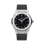 Elegant Mesh Band Watch
